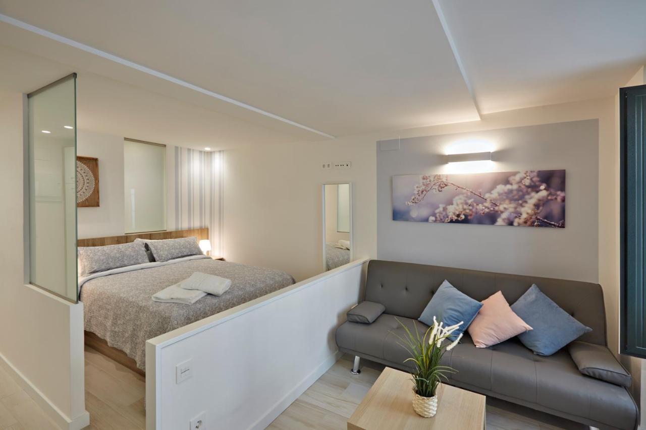 Apartamentos Abastos Logroño Exteriör bild