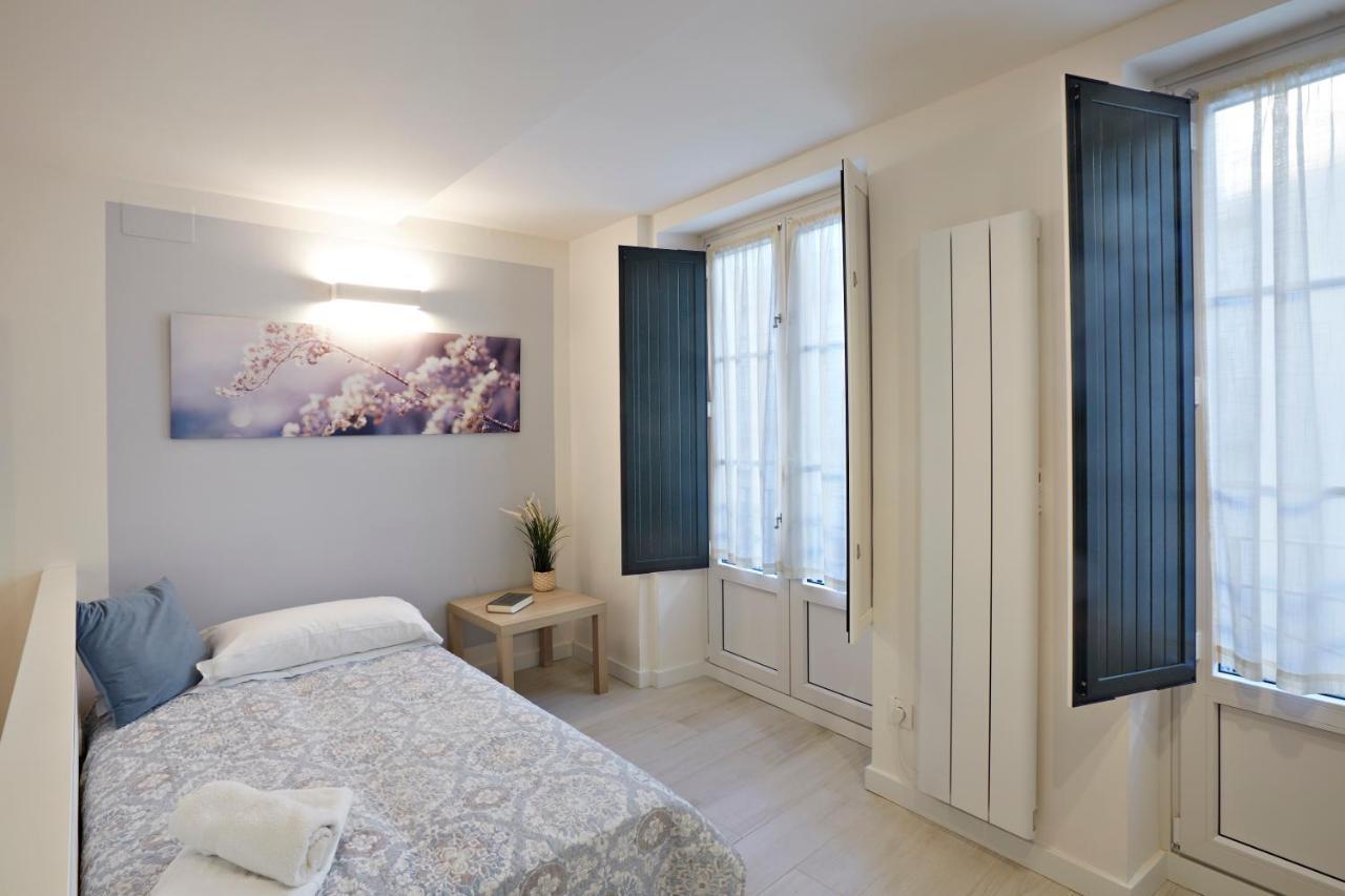 Apartamentos Abastos Logroño Exteriör bild