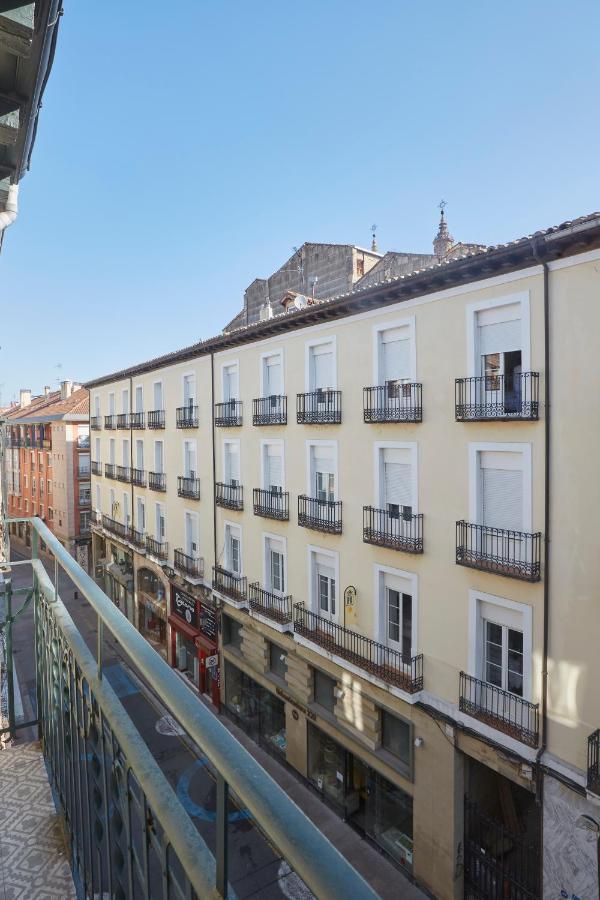 Apartamentos Abastos Logroño Exteriör bild